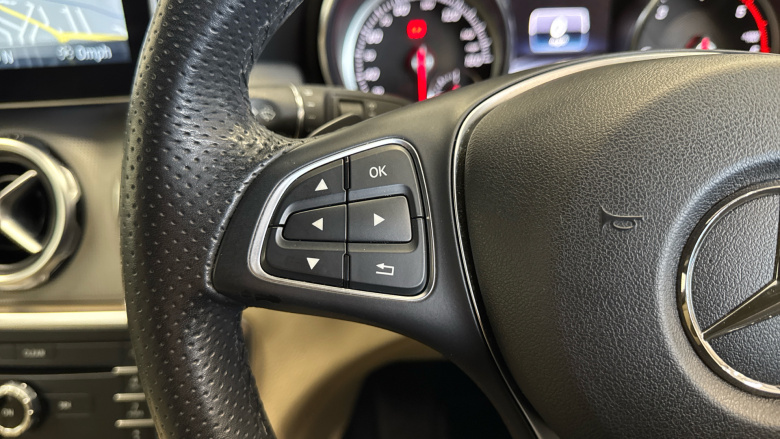 Mercedes-Benz GLA 200d Sport Premium 5dr Auto Diesel Hatchback